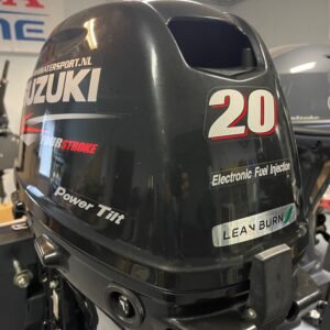 Suzuki 20 HP 4-stroke EFI long shaft with remote control and POWER TILT. Like new, including 1-year warranty