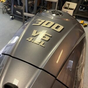 Yamaha 300 HP extra long tail F300 NCB (includes drive-by-wire controls, gauge and propeller)